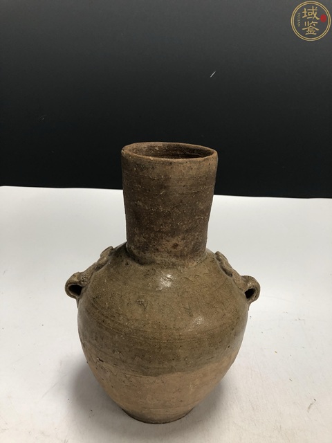 古玩陶瓷兩晉南北朝·青釉雙耳瓶拍賣，當(dāng)前價(jià)格3800元