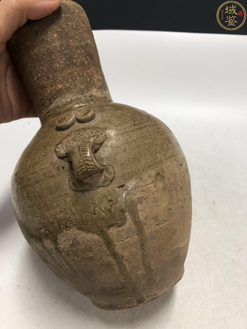 古玩陶瓷兩晉南北朝·青釉雙耳瓶拍賣，當(dāng)前價(jià)格3800元