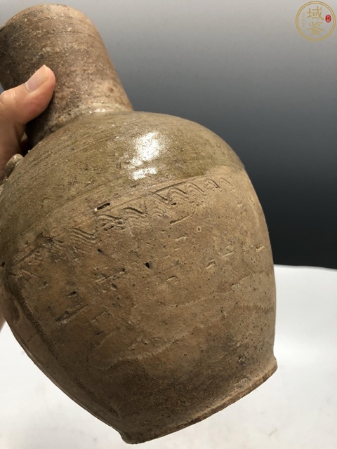 古玩陶瓷兩晉南北朝·青釉雙耳瓶拍賣，當(dāng)前價(jià)格3800元