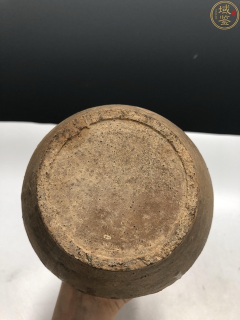 古玩陶瓷兩晉南北朝·青釉雙耳瓶拍賣，當(dāng)前價(jià)格3800元