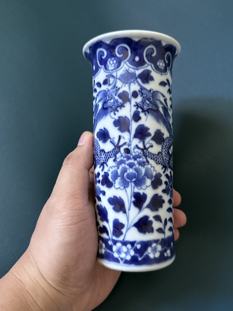 古玩陶瓷花間龍紋青花花觚真品鑒賞圖