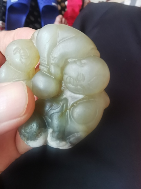 古玩玉器地方玉雕“童子把件”真品鑒賞圖