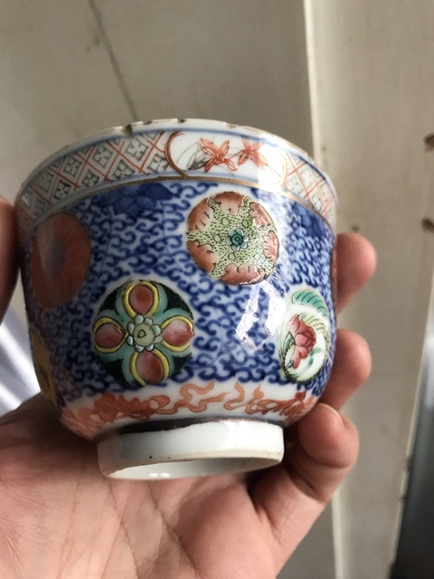 古玩陶瓷青花粉彩杯真品鑒賞圖