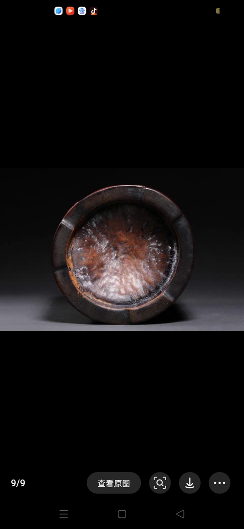 古玩雜項(xiàng)竹雕筆筒真品鑒賞圖
