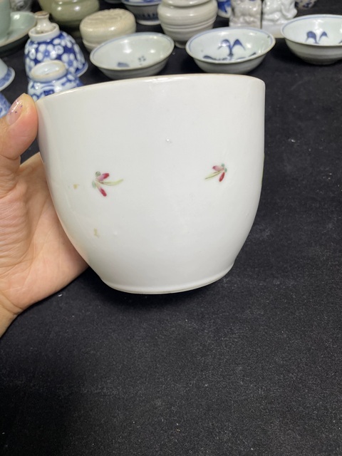 古玩陶瓷民國 粉彩花卉紋蓋缸真品鑒賞圖