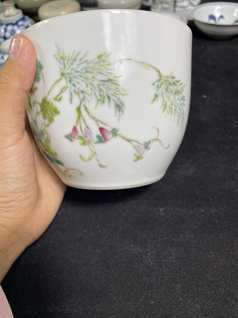 古玩陶瓷民國 粉彩花卉紋蓋缸真品鑒賞圖