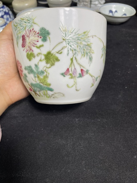 古玩陶瓷民國 粉彩花卉紋蓋缸真品鑒賞圖