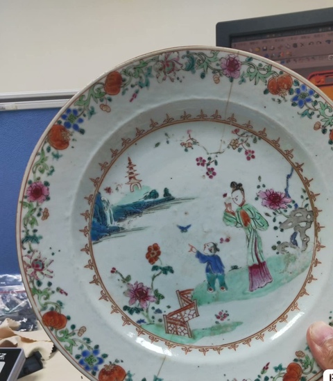 古玩陶瓷粉彩仕女人物紋折沿盤真品鑒賞圖