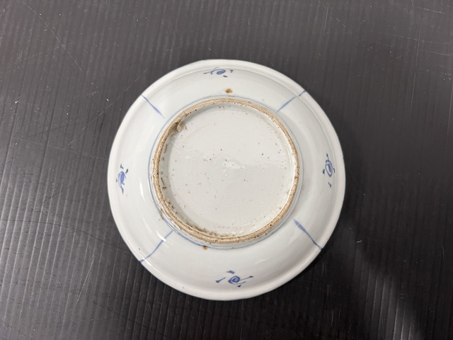 古玩陶瓷花鳥紋青花盤真品鑒賞圖