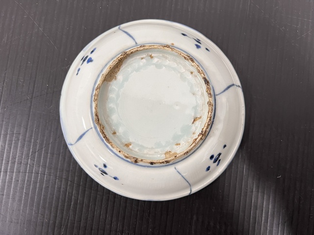 古玩陶瓷花鳥紋青花盤真品鑒賞圖