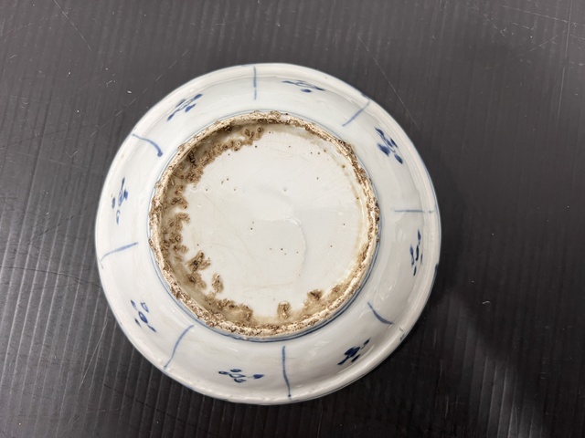 古玩陶瓷花鳥紋青花盤真品鑒賞圖