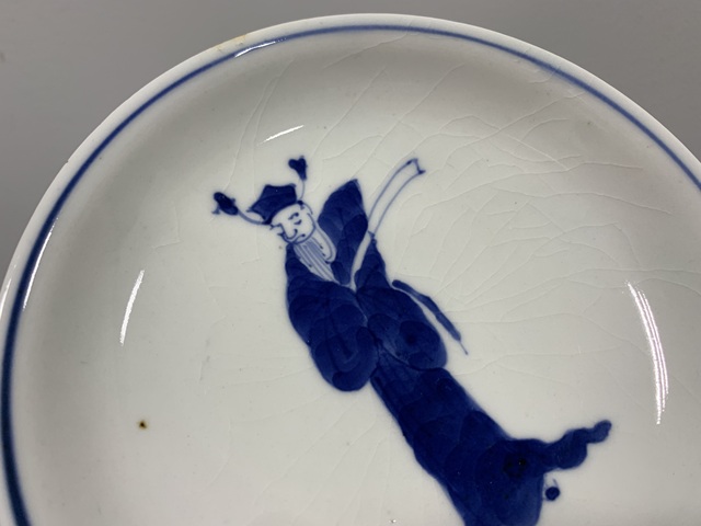 古玩陶瓷人物紋青花盤真品鑒賞圖