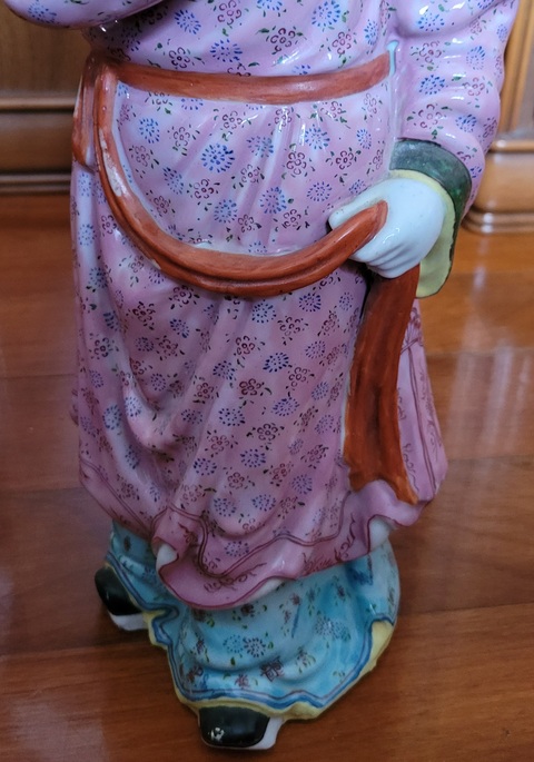 古玩陶瓷人物紋粉彩塑像真品鑒賞圖