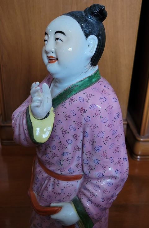 古玩陶瓷人物紋粉彩塑像真品鑒賞圖