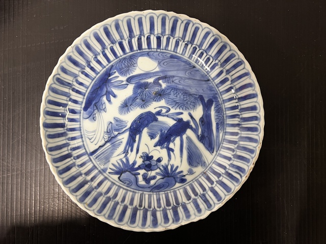古玩陶瓷花鳥紋青花盤真品鑒賞圖
