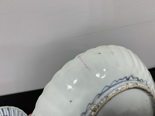 古玩陶瓷花鳥紋青花盤真品鑒賞圖