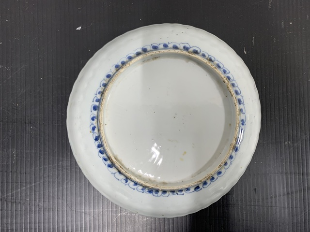 古玩陶瓷花鳥紋青花盤真品鑒賞圖