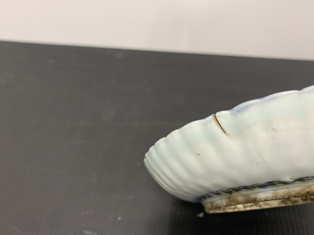 古玩陶瓷花鳥紋青花盤真品鑒賞圖