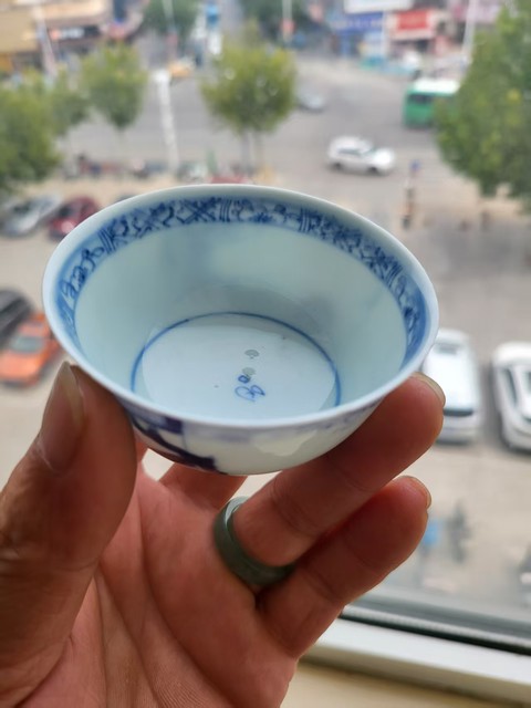 古玩陶瓷青花鳳儀亭紋茶碗真品鑒賞圖