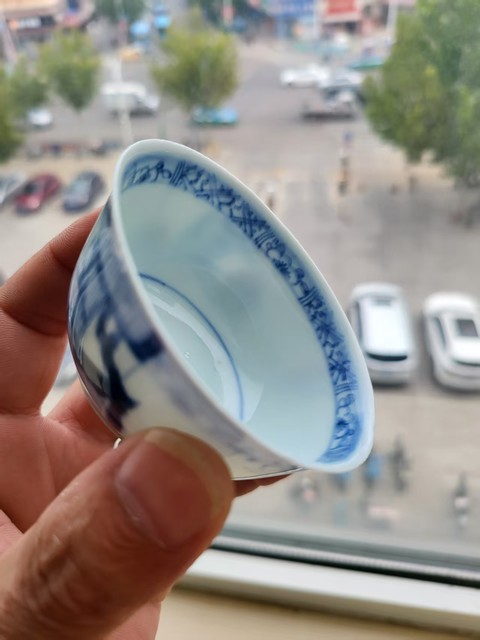 古玩陶瓷青花鳳儀亭紋茶碗真品鑒賞圖