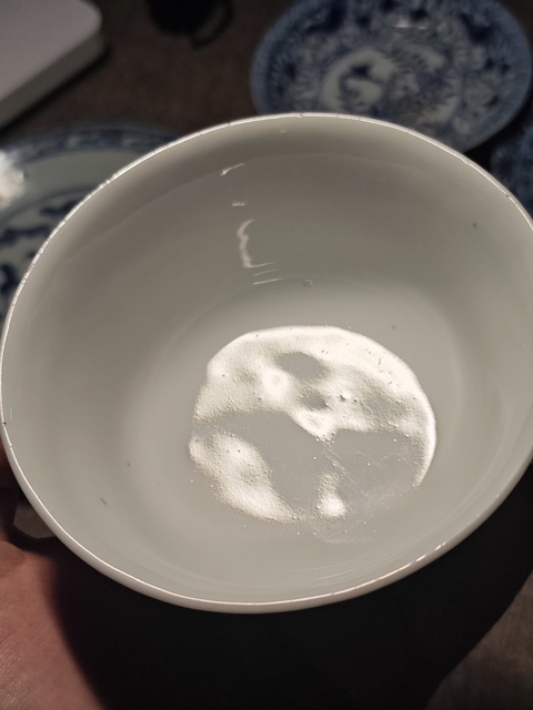 古玩陶瓷粉彩花卉紋碗真品鑒賞圖