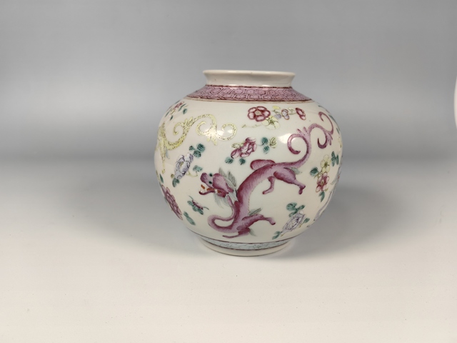 古玩陶瓷晚清粉彩龍穿花蘋果尊真品鑒賞圖