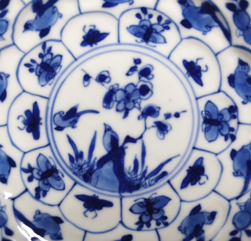 古玩陶瓷青花花鳥紋花口盤真品鑒賞圖