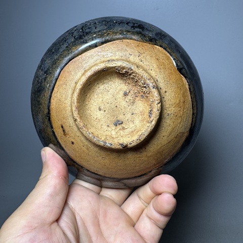 古玩陶瓷明代，磁州窯茶盞拍賣，當前價格138元