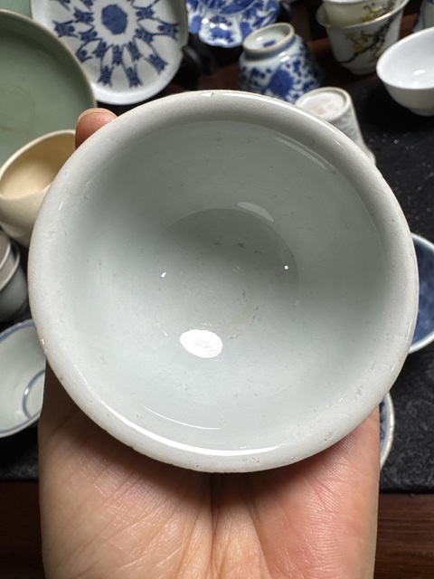 古玩陶瓷霽藍釉茶碗真品鑒賞圖