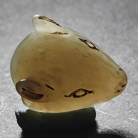 古玩玉器和田玉雕“鼠面”真品鑒賞圖
