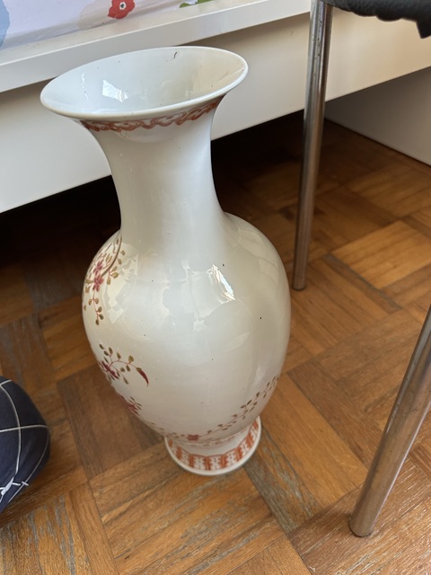 古玩陶瓷花瓶真品鑒賞圖