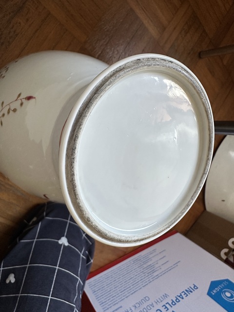 古玩陶瓷花瓶真品鑒賞圖