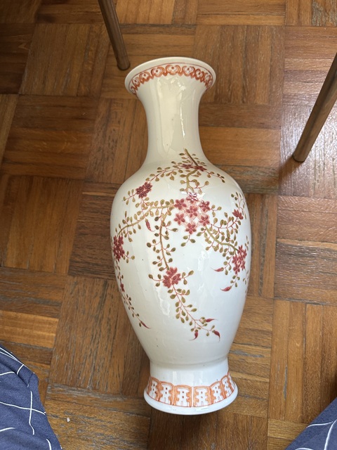古玩陶瓷花瓶真品鑒賞圖