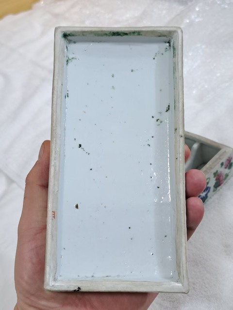 古玩陶瓷粉彩人物故事長方盒真品鑒賞圖