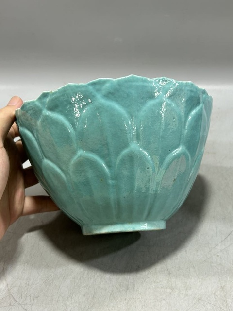 古玩陶瓷松石綠釉蓮花碗真品鑒賞圖