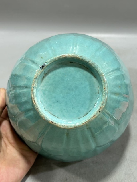 古玩陶瓷松石綠釉蓮花碗真品鑒賞圖