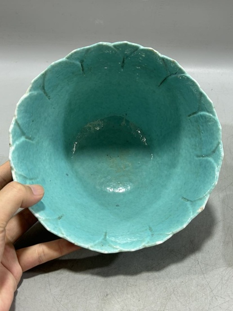 古玩陶瓷松石綠釉蓮花碗真品鑒賞圖