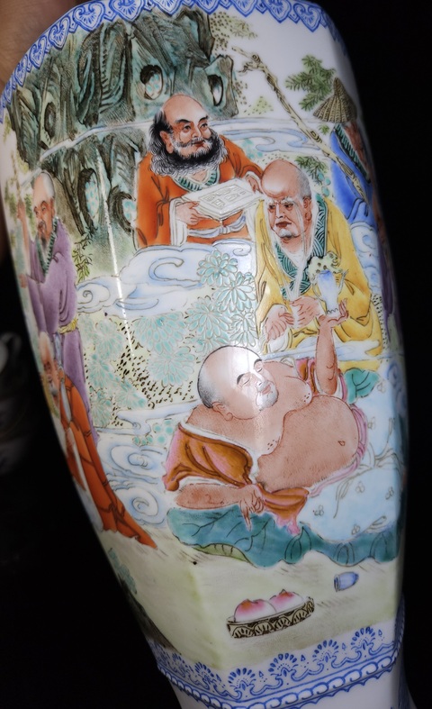 古玩陶瓷十八羅漢盤口瓶真品鑒賞圖