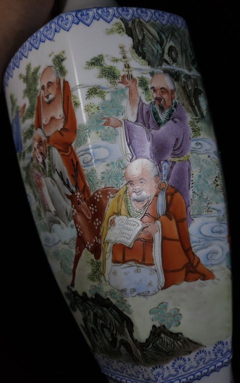 古玩陶瓷十八羅漢盤口瓶真品鑒賞圖