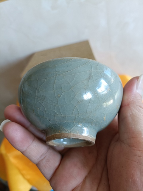 古玩陶瓷龍泉青瓷哥釉芒口盞真品鑒賞圖