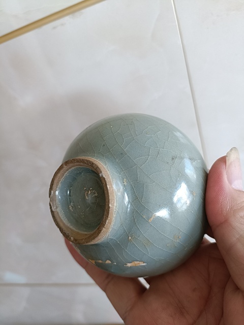 古玩陶瓷龍泉青瓷哥釉芒口盞真品鑒賞圖