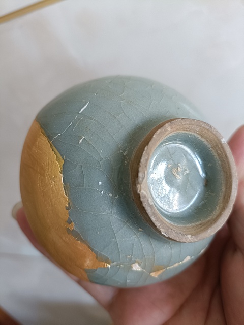 古玩陶瓷龍泉青瓷哥釉芒口盞真品鑒賞圖