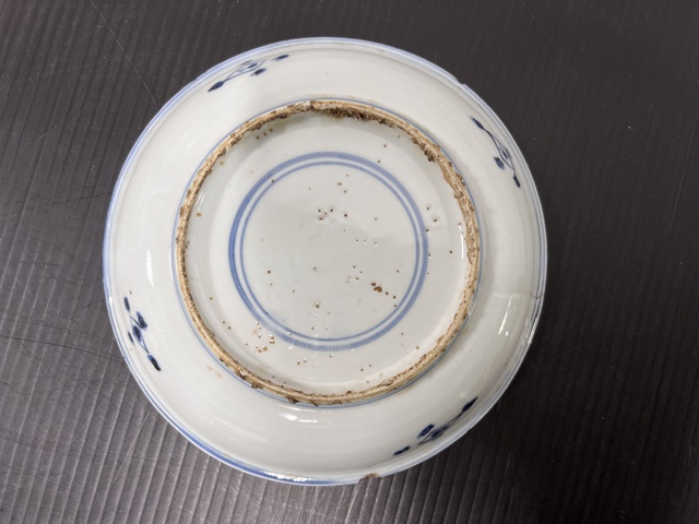 古玩陶瓷晚明青花盤真品鑒賞圖