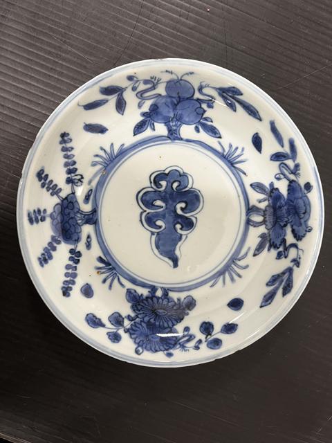 古玩陶瓷晚明青花盤真品鑒賞圖