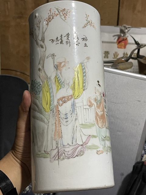 古玩陶瓷壽星圖玉璧底帽筒真品鑒賞圖