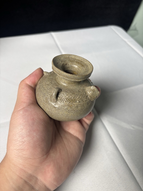 古玩陶瓷青釉罐真品鑒賞圖