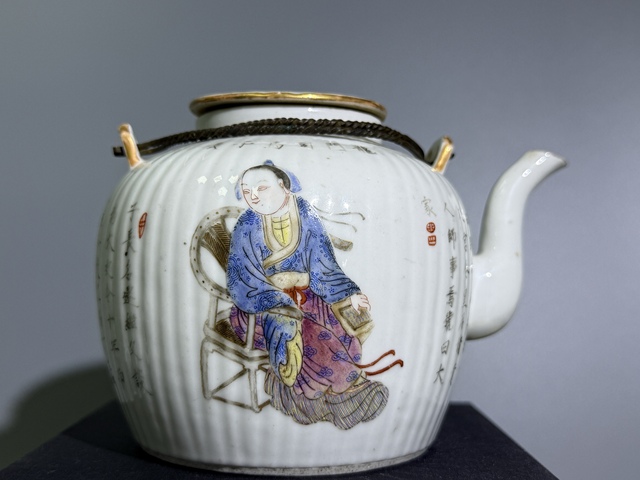 古玩陶瓷壺真品鑒賞圖