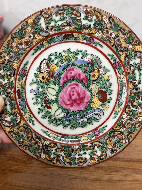 古玩陶瓷廣彩盤真品鑒賞圖