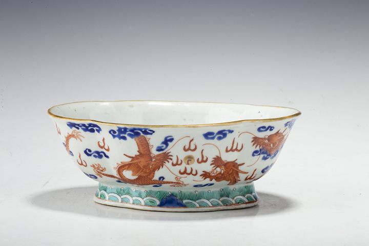 古玩陶瓷晚清·料彩礬紅龍紋供盤拍賣，當前價格3278元