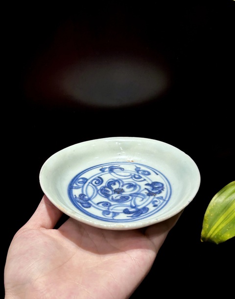 古玩陶瓷明宣德青花纏枝花卉盤真品鑒賞圖
